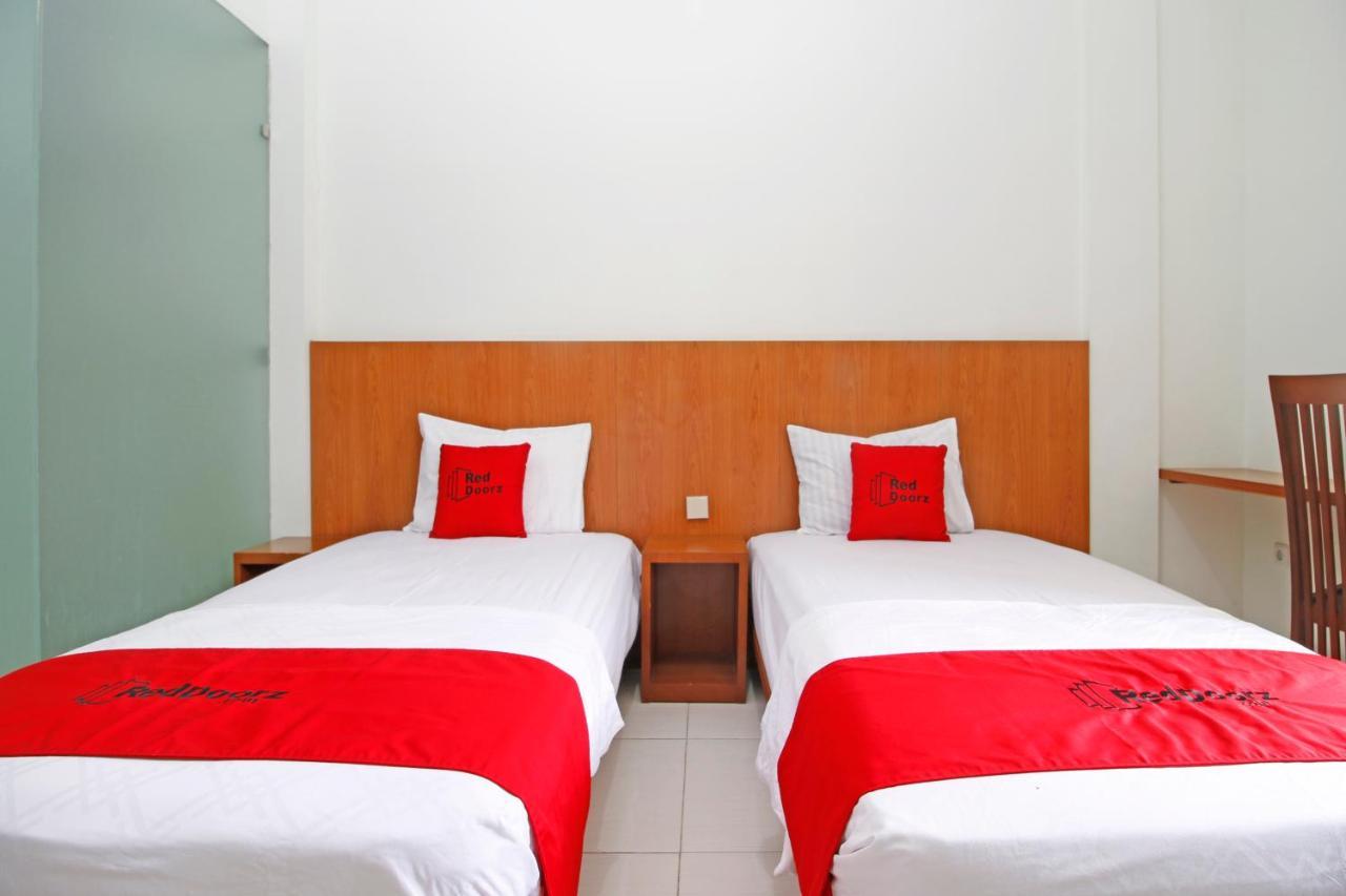 Reddoorz @ Turangga Sari Hotel Kejayan Kültér fotó